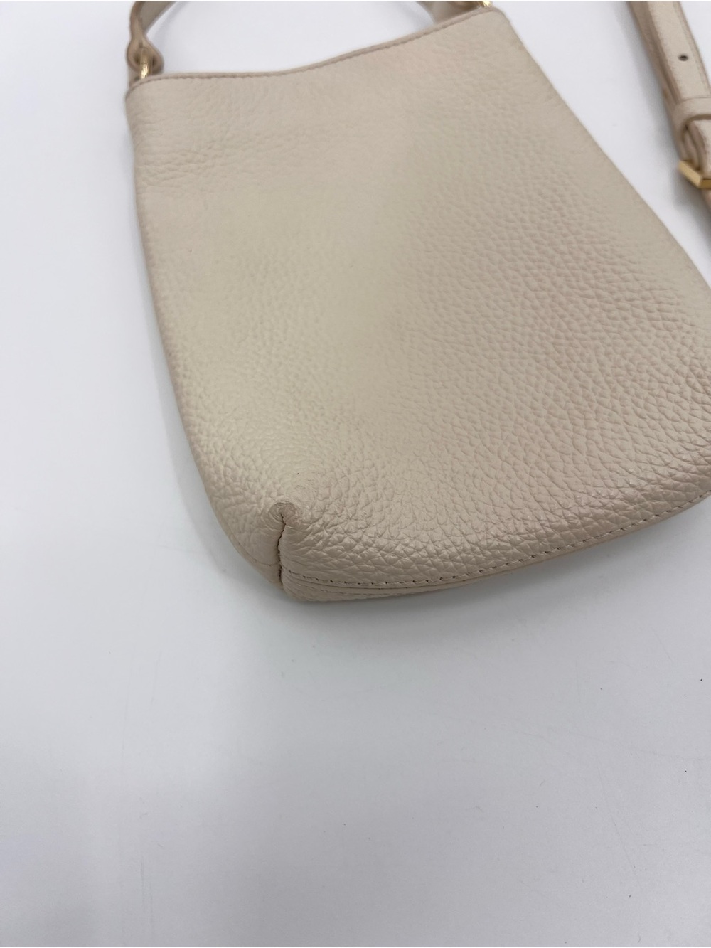 Quince small leather crossbody cream - Picture 3 of 10